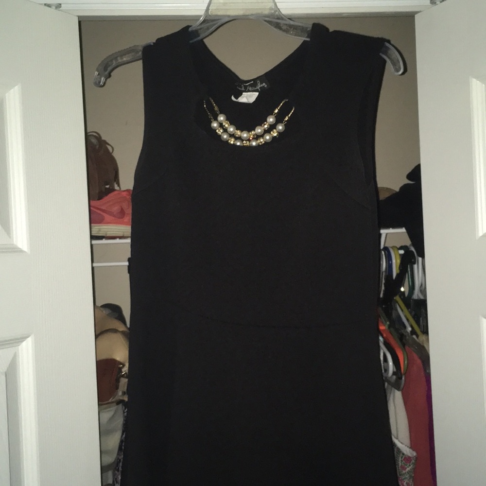 Beautiful black dress with gold pearl necklace!